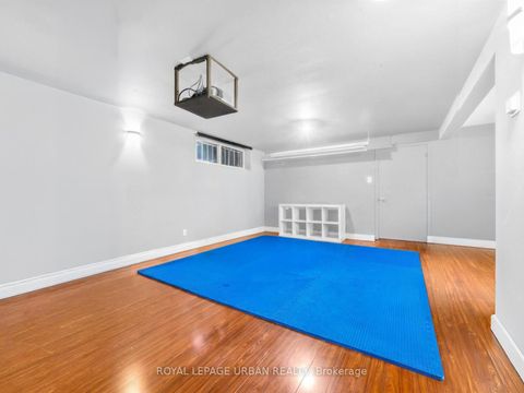 Photo 18 at 95 Oakridge Drive, Cliffcrest, Toronto