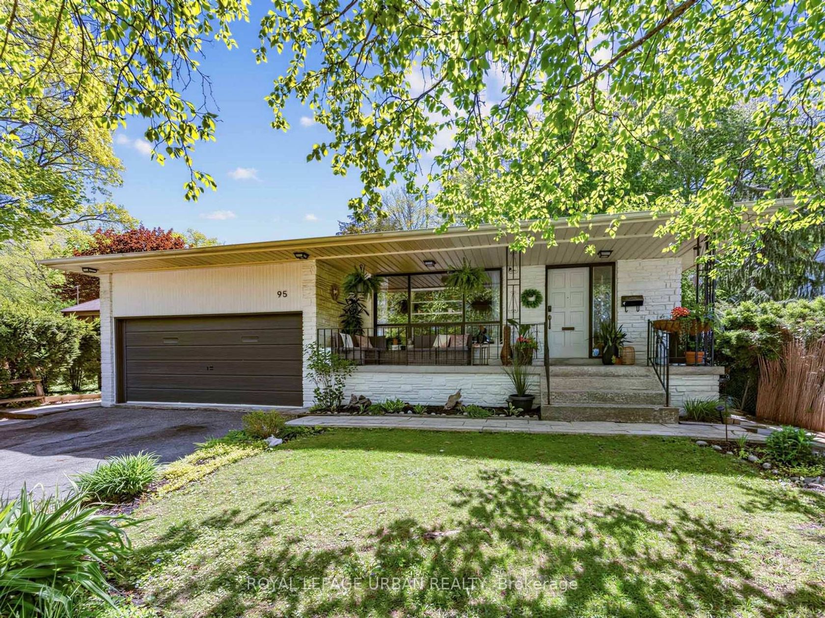 95 Oakridge Drive, Cliffcrest, Toronto 