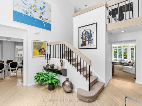 Photo 4 at 43 Beaverhall Drive, Windfields, Toronto