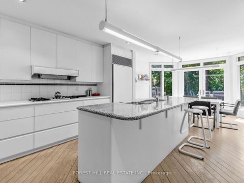 Photo 12 at 43 Beaverhall Drive, Windfields, Toronto