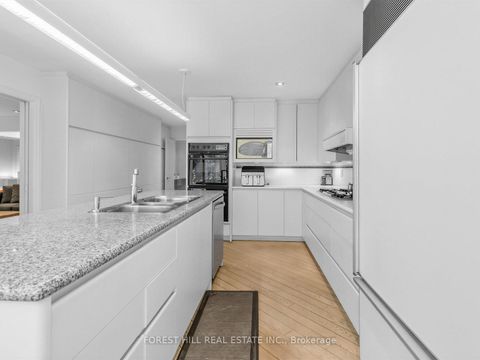 Photo 14 at 43 Beaverhall Drive, Windfields, Toronto