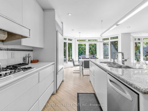 Photo 15 at 43 Beaverhall Drive, Windfields, Toronto