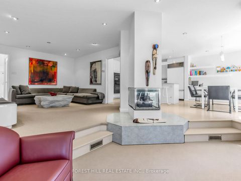 Photo 19 at 43 Beaverhall Drive, Windfields, Toronto