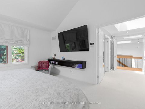 Photo 25 at 43 Beaverhall Drive, Windfields, Toronto