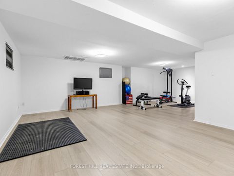 Photo 34 at 43 Beaverhall Drive, Windfields, Toronto