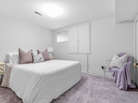Photo 36 at 43 Beaverhall Drive, Windfields, Toronto