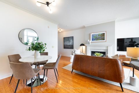 Photo 2 at 405 - 9 Boardwalk Drive, The Beaches, Toronto