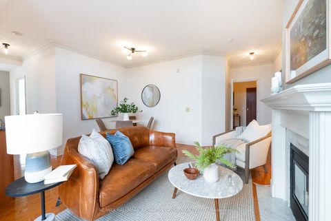 Photo 3 at 405 - 9 Boardwalk Drive, The Beaches, Toronto