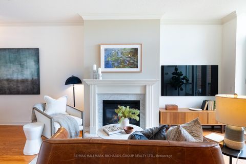 Photo 6 at 405 - 9 Boardwalk Drive, The Beaches, Toronto