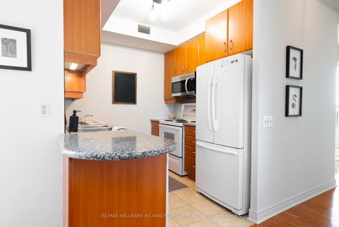 Photo 8 at 405 - 9 Boardwalk Drive, The Beaches, Toronto