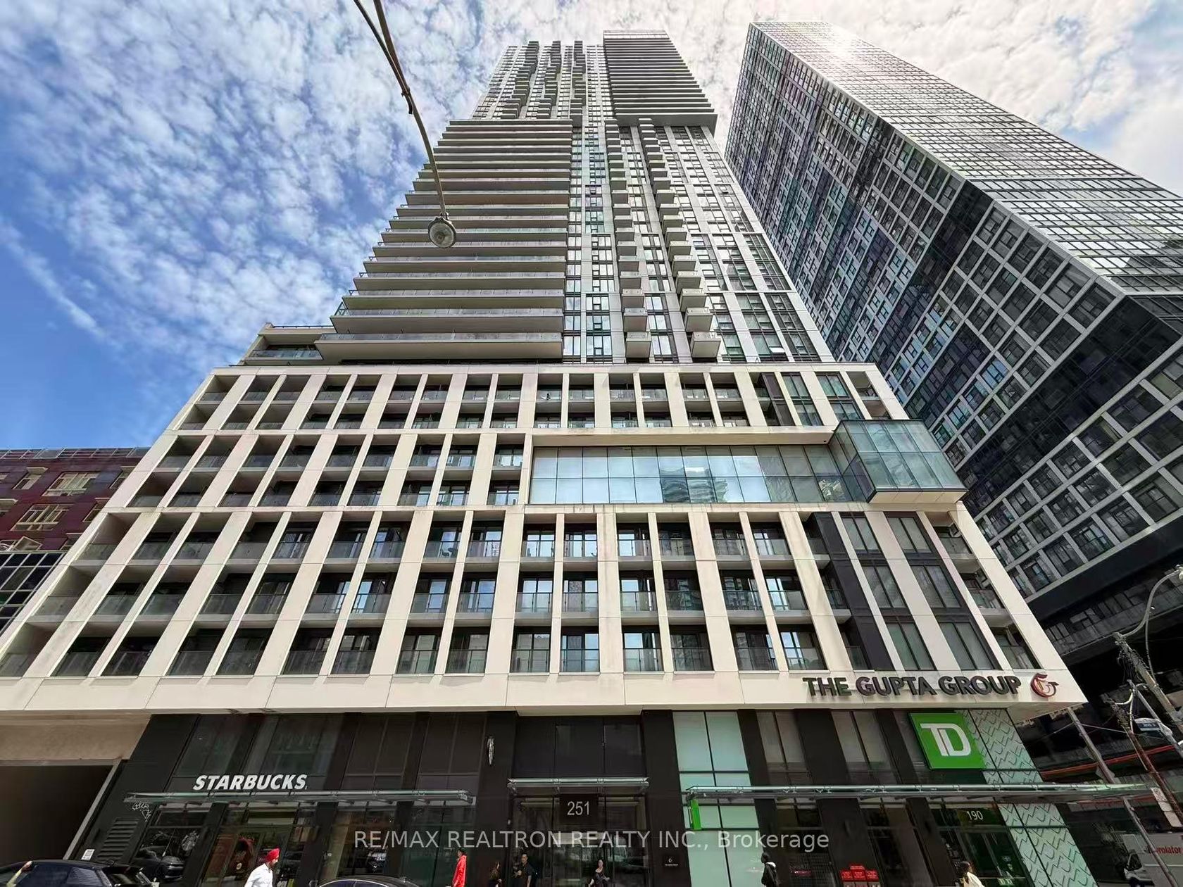 4510 - 251 Jarvis Street, Yonge Corridor, Toronto photo number 2
