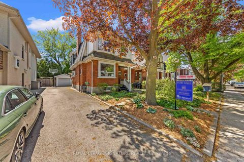 Photo 1 at 117 Bowood Avenue, Lawrence Park North, Toronto