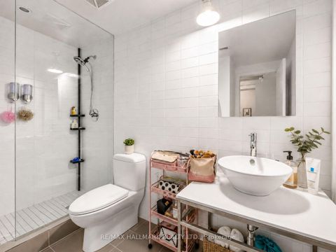 Photo 3 at 213 - 75 Portland Street, Waterfront Communities C1, Toronto