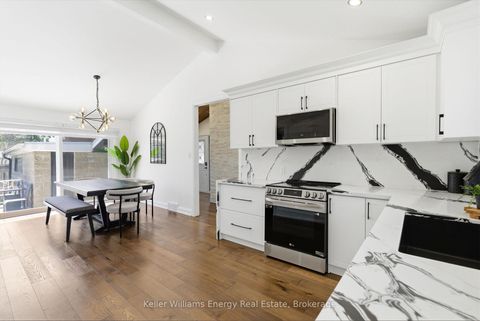 Photo 14 at 297 Grandview Street S, Donevan, Oshawa