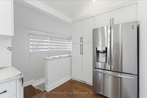 Photo 15 at 297 Grandview Street S, Donevan, Oshawa