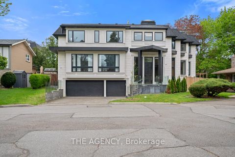 Photo 0 at 8 Frivick Court, Newtonbrook East, Toronto