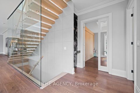 Photo 21 at 8 Frivick Court, Newtonbrook East, Toronto