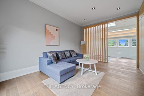 Photo 28 at 8 Frivick Court, Newtonbrook East, Toronto