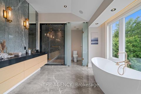 Photo 32 at 8 Frivick Court, Newtonbrook East, Toronto