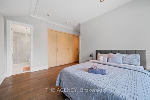 Photo 35 at 8 Frivick Court, Newtonbrook East, Toronto