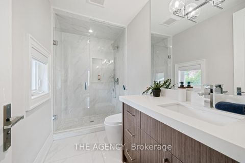 Photo 36 at 8 Frivick Court, Newtonbrook East, Toronto