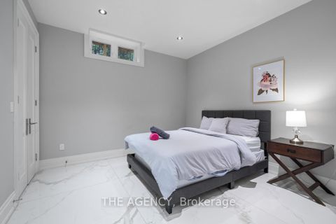 Photo 42 at 8 Frivick Court, Newtonbrook East, Toronto