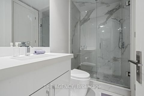 Photo 43 at 8 Frivick Court, Newtonbrook East, Toronto