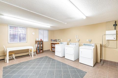 Photo 21 at 48 - 2 Albert Street, North Shore, Barrie