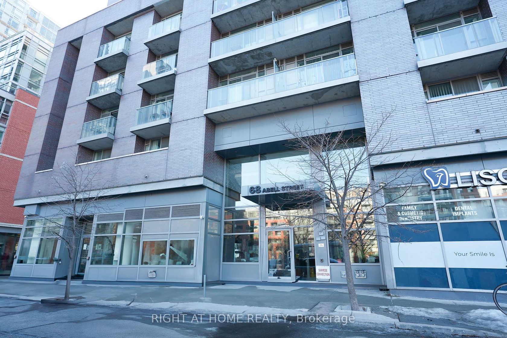 938 - 68 Abell Street, Little Portugal, Toronto photo 8