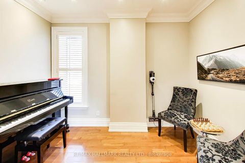 Photo 16 at 31 Ivanhoe Court, Maryvale, Toronto