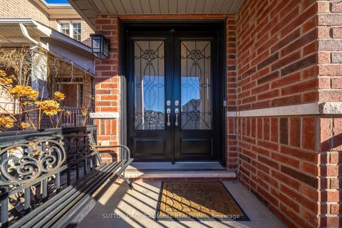 Photo 5 at 99 Westolivia Trail, Patterson, Vaughan