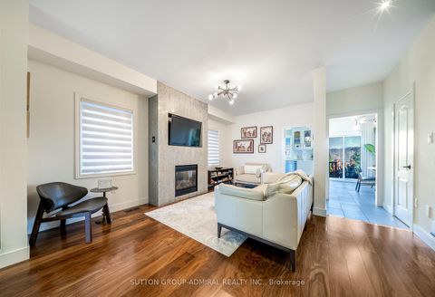 Photo 10 at 99 Westolivia Trail, Patterson, Vaughan