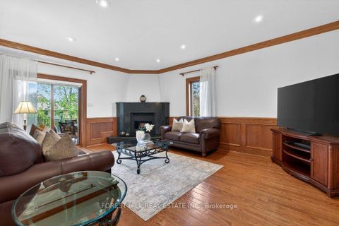 Photo 13 at 162 Codsell Avenue, Bathurst Manor, Toronto