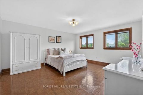 Photo 25 at 162 Codsell Avenue, Bathurst Manor, Toronto