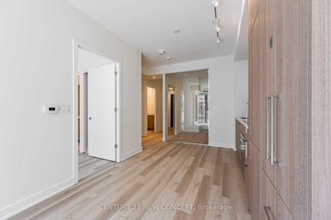 Photo 3 at 409 - 840 St Clair Avenue W, Oakwood Village, Toronto