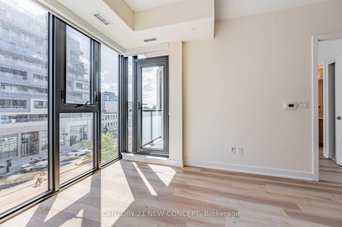 Photo 7 at 409 - 840 St Clair Avenue W, Oakwood Village, Toronto