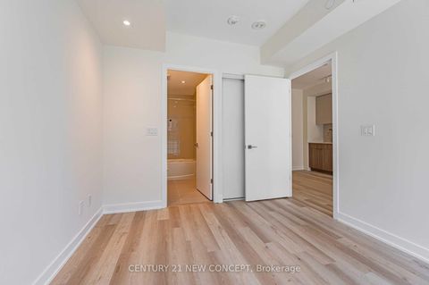 Photo 15 at 409 - 840 St Clair Avenue W, Oakwood Village, Toronto