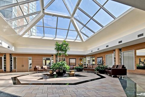 Photo 4 at 1302 - 5 Concorde Place, Don Mills, Toronto