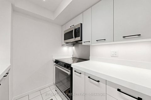 Photo 19 at 1302 - 5 Concorde Place, Don Mills, Toronto