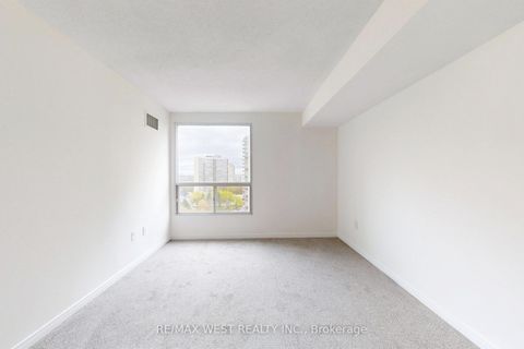 Photo 21 at 1302 - 5 Concorde Place, Don Mills, Toronto
