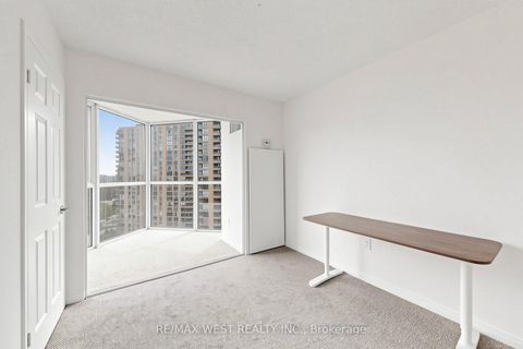 Photo 24 at 1302 - 5 Concorde Place, Don Mills, Toronto