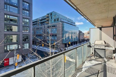 Photo 18 at 408 - 533 Richmond Street W, Waterfront Communities C1, Toronto
