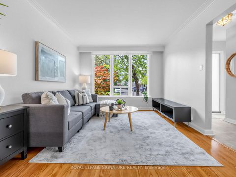 Photo 6 at 46 Plateau Crescent, Don Mills, Toronto