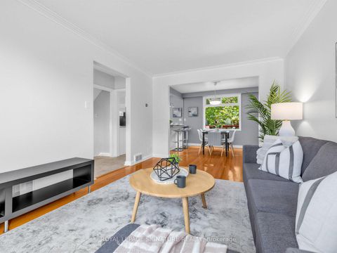 Photo 8 at 46 Plateau Crescent, Don Mills, Toronto