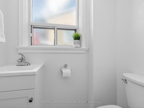 Photo 9 at 46 Plateau Crescent, Don Mills, Toronto