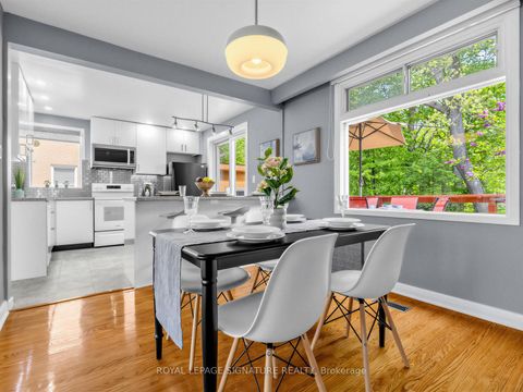 Photo 13 at 46 Plateau Crescent, Don Mills, Toronto
