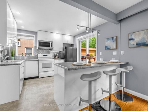 Photo 14 at 46 Plateau Crescent, Don Mills, Toronto