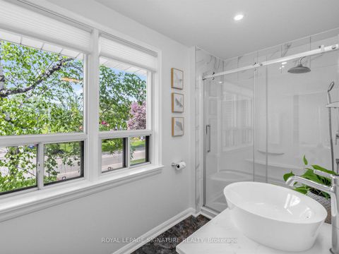 Photo 23 at 46 Plateau Crescent, Don Mills, Toronto