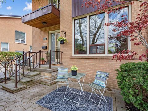 Photo 34 at 46 Plateau Crescent, Don Mills, Toronto