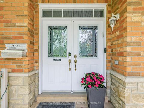 Photo 2 at 507 Autumn Hill Boulevard, Patterson, Vaughan